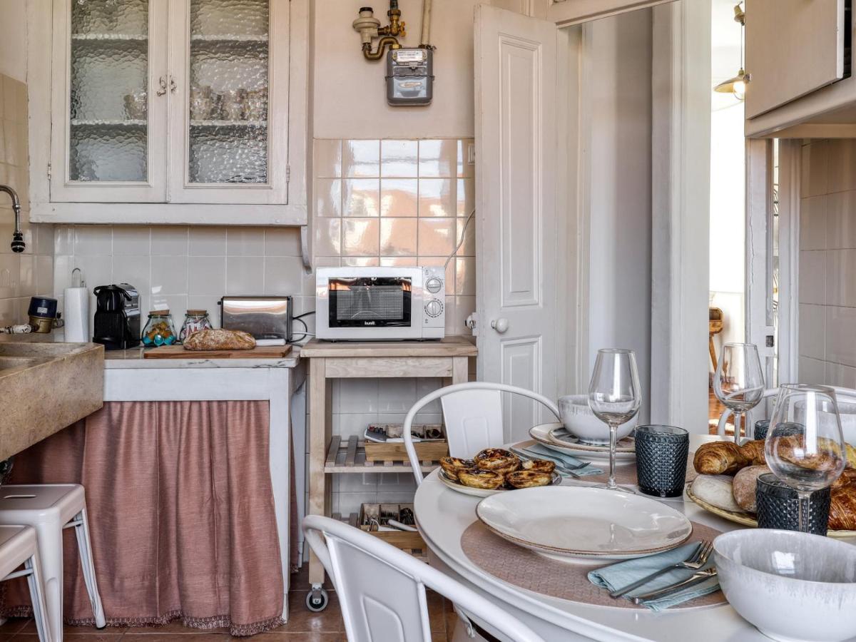 Lisbon Typical House Apartment Bagian luar foto